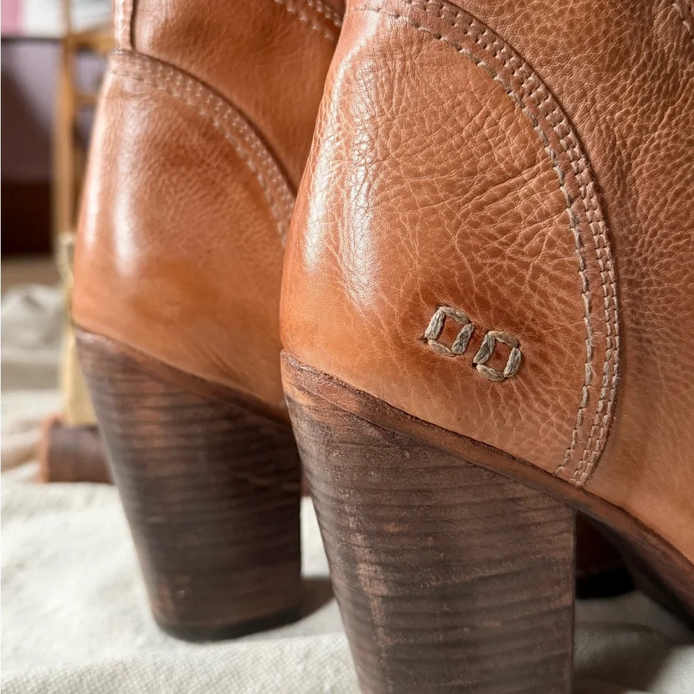 Bed Stu Tan Leather Lace-Up Boots - Picture 5 of 6